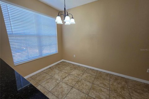 Touwnhouse à louer à Brandon, Floride: 3 chambres, 178.09 m2 № 2416932 - photo 19