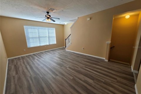 Touwnhouse à louer à Brandon, Floride: 3 chambres, 178.09 m2 № 2416932 - photo 24