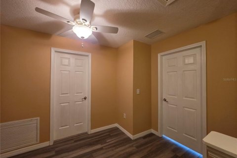 Touwnhouse à louer à Brandon, Floride: 3 chambres, 178.09 m2 № 2416932 - photo 27