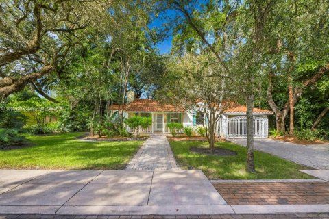 Villa ou maison à vendre à Coral Gables, Floride: 3 chambres, 126.9 m2 № 1951610 - photo 1