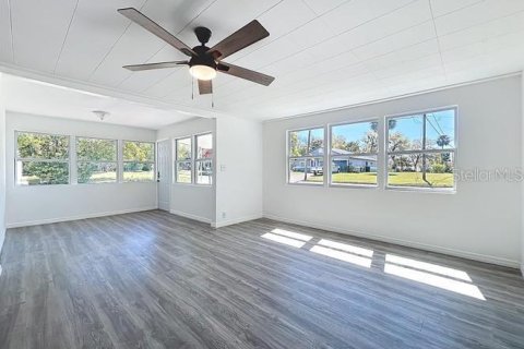 Casa en alquiler en Clermont, Florida, 4 dormitorios, 138.05 m2 № 1800110 - foto 4