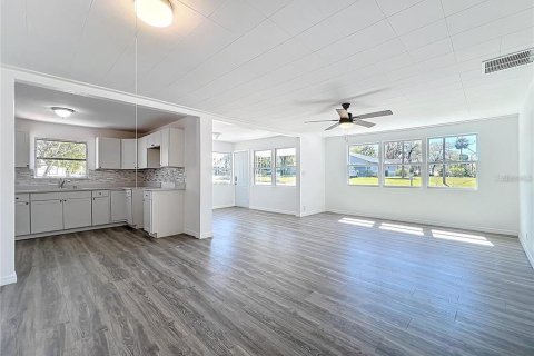 Casa en alquiler en Clermont, Florida, 4 dormitorios, 138.05 m2 № 1800110 - foto 7