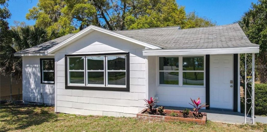 Casa en Clermont, Florida 4 dormitorios, 138.05 m2 № 1800110