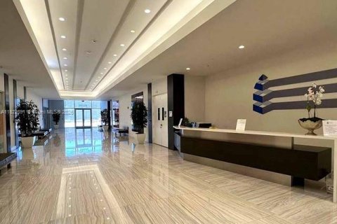 Immobilier commercial à vendre à Miami, Floride № 1840855 - photo 4