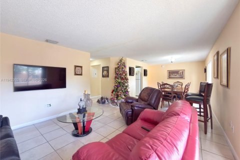 Condominio en venta en Miami, Florida, 3 dormitorios, 113.34 m2 № 2000279 - foto 28