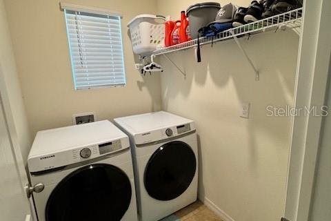 House in Davenport, Florida 3 bedrooms, 152.82 sq.m. № 2223019 - photo 13