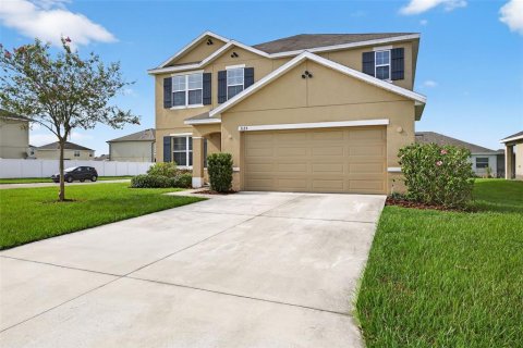 House in Plant City, Florida 5 bedrooms, 269.88 sq.m. № 1800281 - photo 2