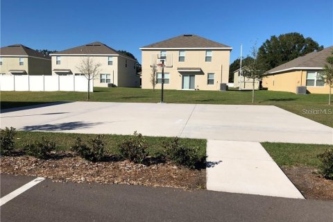 House in Plant City, Florida 5 bedrooms, 269.88 sq.m. № 1800281 - photo 29