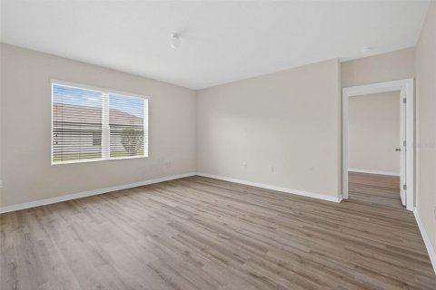 House in Plant City, Florida 5 bedrooms, 269.88 sq.m. № 1800281 - photo 5