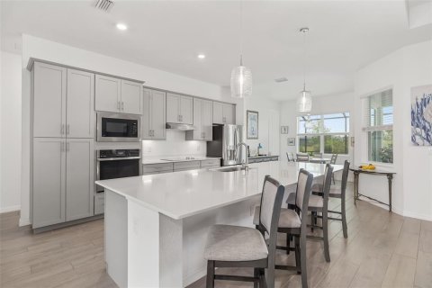 House in WELLEN PARK in Venice, Florida 4 bedrooms, 220.55 sq.m. № 1613178 - photo 15