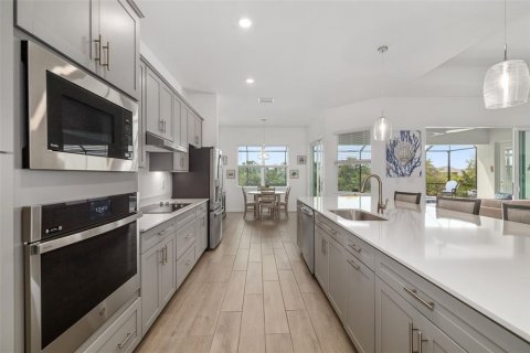House in WELLEN PARK in Venice, Florida 4 bedrooms, 220.55 sq.m. № 1613178 - photo 18