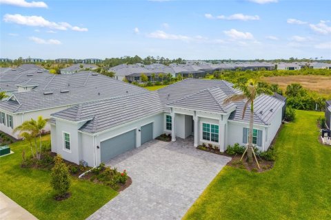 House in WELLEN PARK in Venice, Florida 4 bedrooms, 220.55 sq.m. № 1613178 - photo 3