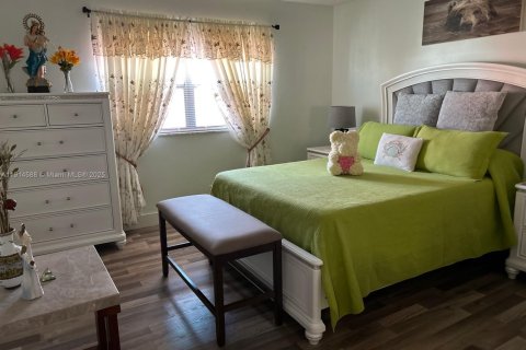 Купить кондоминиум в Лодерхилл, Флорида 2 спальни, 87.33м2, № 1971523 - фото 2