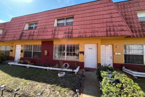 Купить кондоминиум в Лодерхилл, Флорида 2 спальни, 87.33м2, № 1971523 - фото 4