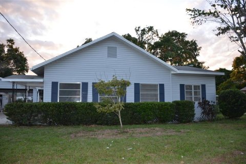 Propiedad comercial en venta en Auburndale, Florida, 4 dormitorios, 200.95 m2 № 1815635 - foto 2