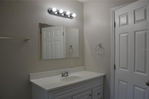 Propiedad comercial en venta en Auburndale, Florida, 4 dormitorios, 200.95 m2 № 1815635 - foto 7