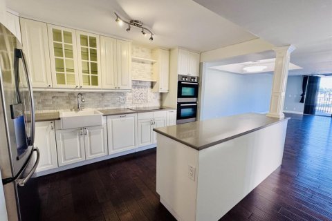 Copropriété à vendre à South Palm Beach, Floride: 3 chambres, 192.31 m2 № 2428424 - photo 4