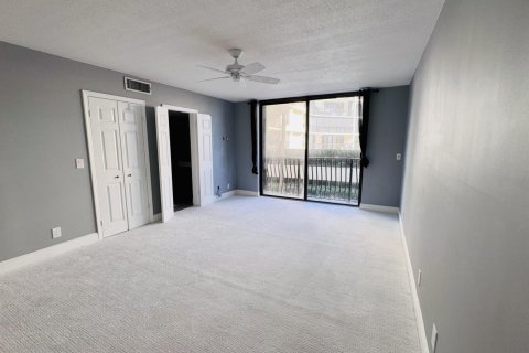 Copropriété à vendre à South Palm Beach, Floride: 3 chambres, 192.31 m2 № 2428424 - photo 15