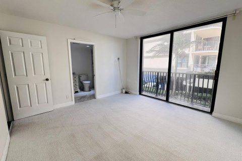 Copropriété à vendre à South Palm Beach, Floride: 3 chambres, 192.31 m2 № 2428424 - photo 18