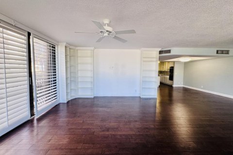Copropriété à vendre à South Palm Beach, Floride: 3 chambres, 192.31 m2 № 2428424 - photo 12