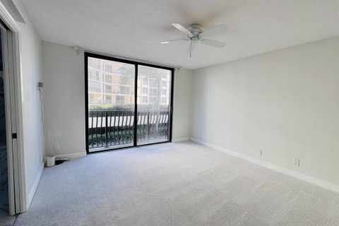 Copropriété à vendre à South Palm Beach, Floride: 3 chambres, 192.31 m2 № 2428424 - photo 19