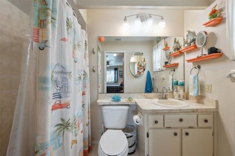 House in Port Richey, Florida 2 bedrooms, 101.08 sq.m. № 1813624 - photo 18