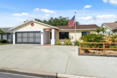 House in Port Richey, Florida 2 bedrooms, 101.08 sq.m. № 1813624 - photo 4
