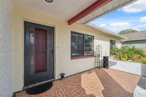 House in Port Richey, Florida 2 bedrooms, 101.08 sq.m. № 1813624 - photo 5