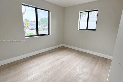 Villa ou maison à vendre à Fort Lauderdale, Floride: 5 chambres, 138.89 m2 № 1948798 - photo 28