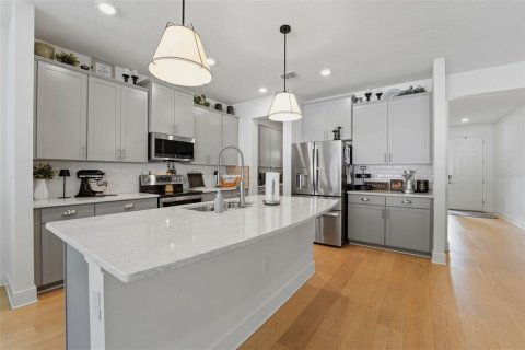 Villa ou maison à vendre à Tampa, Floride: 4 chambres, 312.34 m2 № 2155960 - photo 12