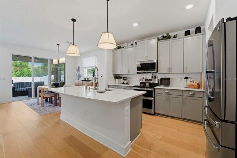 Villa ou maison à vendre à Tampa, Floride: 4 chambres, 312.34 m2 № 2155960 - photo 2