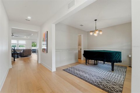 Villa ou maison à vendre à Tampa, Floride: 4 chambres, 312.34 m2 № 2155960 - photo 8