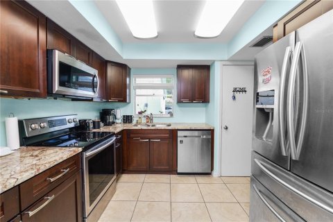 Condominio en venta en Lakeland, Florida, 2 dormitorios, 110.74 m2 № 2206635 - foto 11