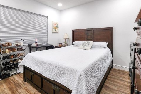 Casa en alquiler en Tampa, Florida, 4 dormitorios, 167.32 m2 № 2212913 - foto 24