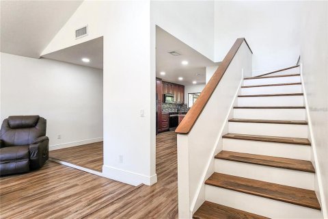 Casa en alquiler en Tampa, Florida, 4 dormitorios, 167.32 m2 № 2212913 - foto 13