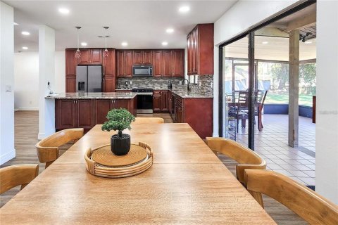 Casa en alquiler en Tampa, Florida, 4 dormitorios, 167.32 m2 № 2212913 - foto 12