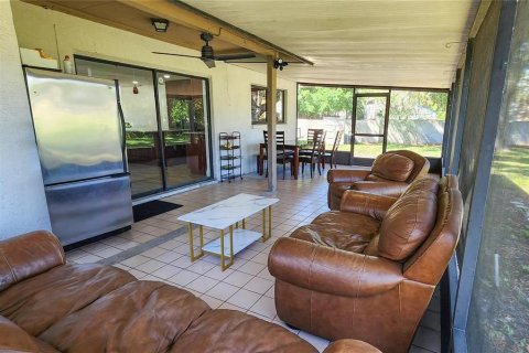 Casa en alquiler en Tampa, Florida, 4 dormitorios, 167.32 m2 № 2212913 - foto 28