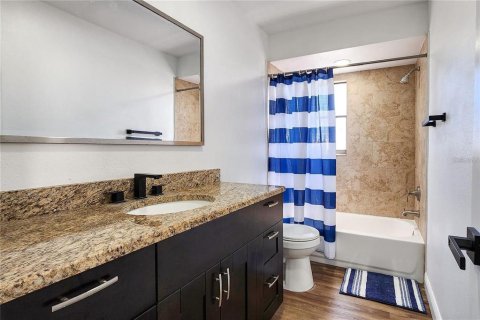 Casa en alquiler en Tampa, Florida, 4 dormitorios, 167.32 m2 № 2212913 - foto 18