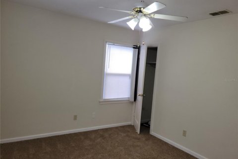 House in Saint Petersburg, Florida 3 bedrooms, 104.61 sq.m. № 1680668 - photo 16