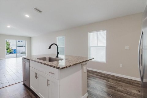 House in Riverview, Florida 4 bedrooms, 156.91 sq.m. № 1858329 - photo 5