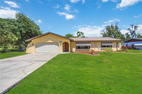 Villa ou maison à Port Charlotte, Floride 3 chambres, 129.6 m2 № 2114098