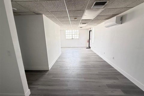 Immobilier commercial à vendre à Opa-locka, Floride: 237.09 m2 № 2147398 - photo 6