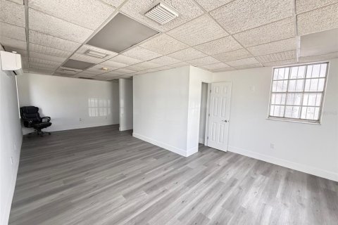 Immobilier commercial à vendre à Opa-locka, Floride: 237.09 m2 № 2147398 - photo 5