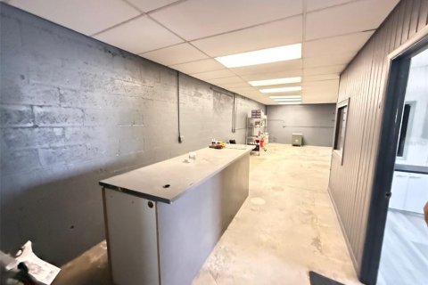 Immobilier commercial à vendre à Opa-locka, Floride: 237.09 m2 № 2147398 - photo 7