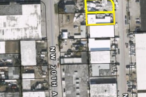 Immobilier commercial à Opa-locka, Floride 237.09 m2 № 2147398
