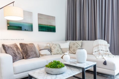 Copropriété à louer à Hollywood, Floride: 2 chambres, 95.69 m2 № 2079832 - photo 12