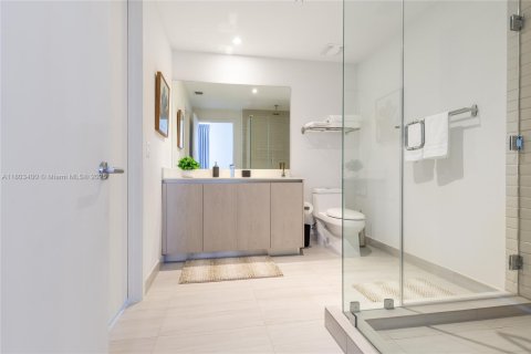 Copropriété à louer à Hollywood, Floride: 2 chambres, 95.69 m2 № 2079832 - photo 18