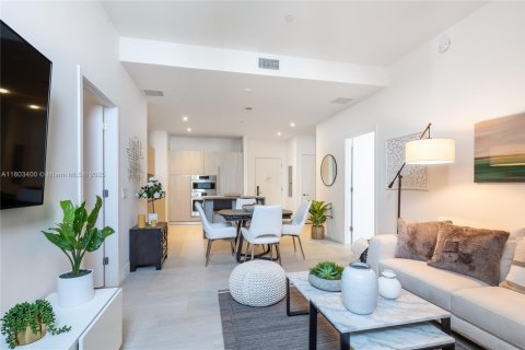 Copropriété à louer à Hollywood, Floride: 2 chambres, 95.69 m2 № 2079832 - photo 6