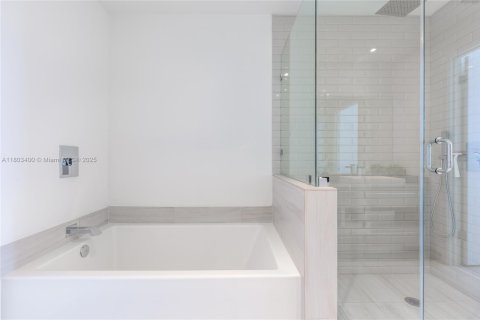 Copropriété à louer à Hollywood, Floride: 2 chambres, 95.69 m2 № 2079832 - photo 22