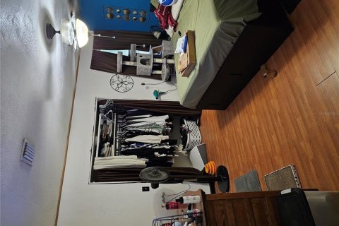 House in Lakeland, Florida 2 bedrooms, 152.36 sq.m. № 1915903 - photo 6